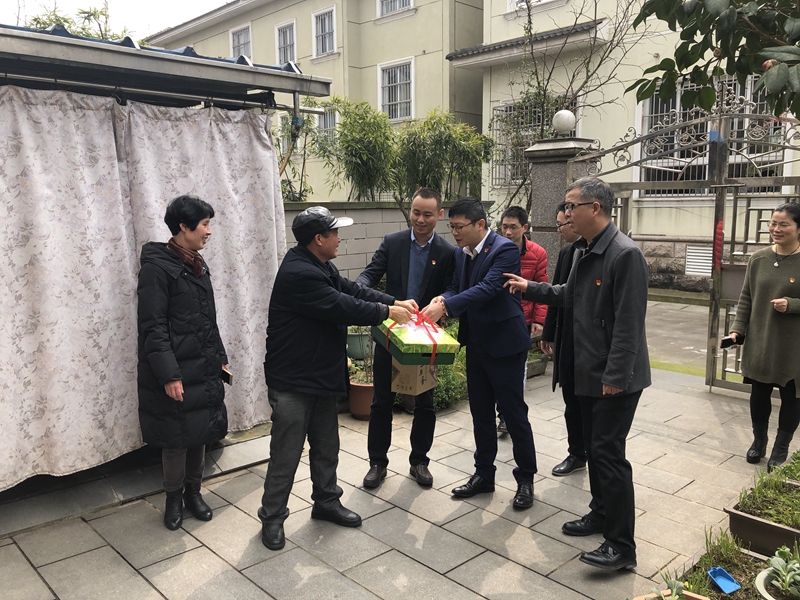 1552872692902029.jpg f002773c-f0ec-44e0-ae95-6eadc73b709e.jpg